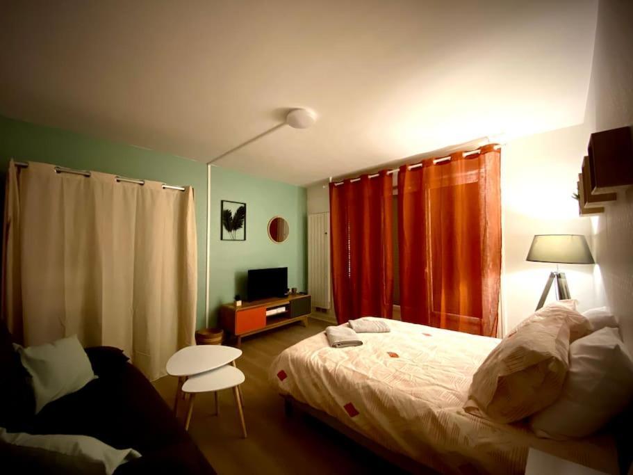 T2 Cosy Proche Hopital + Parking Gratuit Sur Place Auxerre Exterior photo